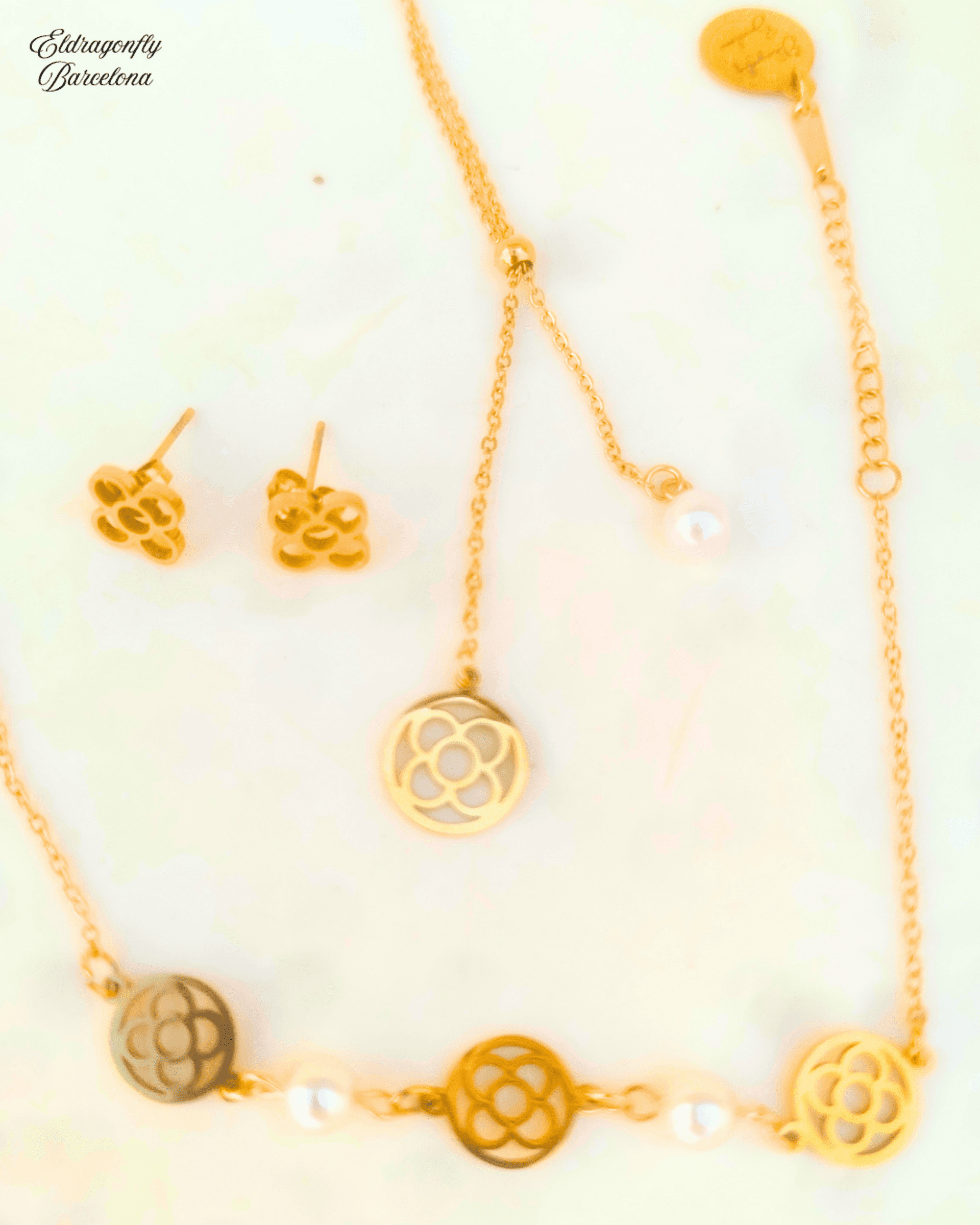 Conjunto Flor de Barcelona Dorado (Conjunto de joyas San Gervasi ) - 1