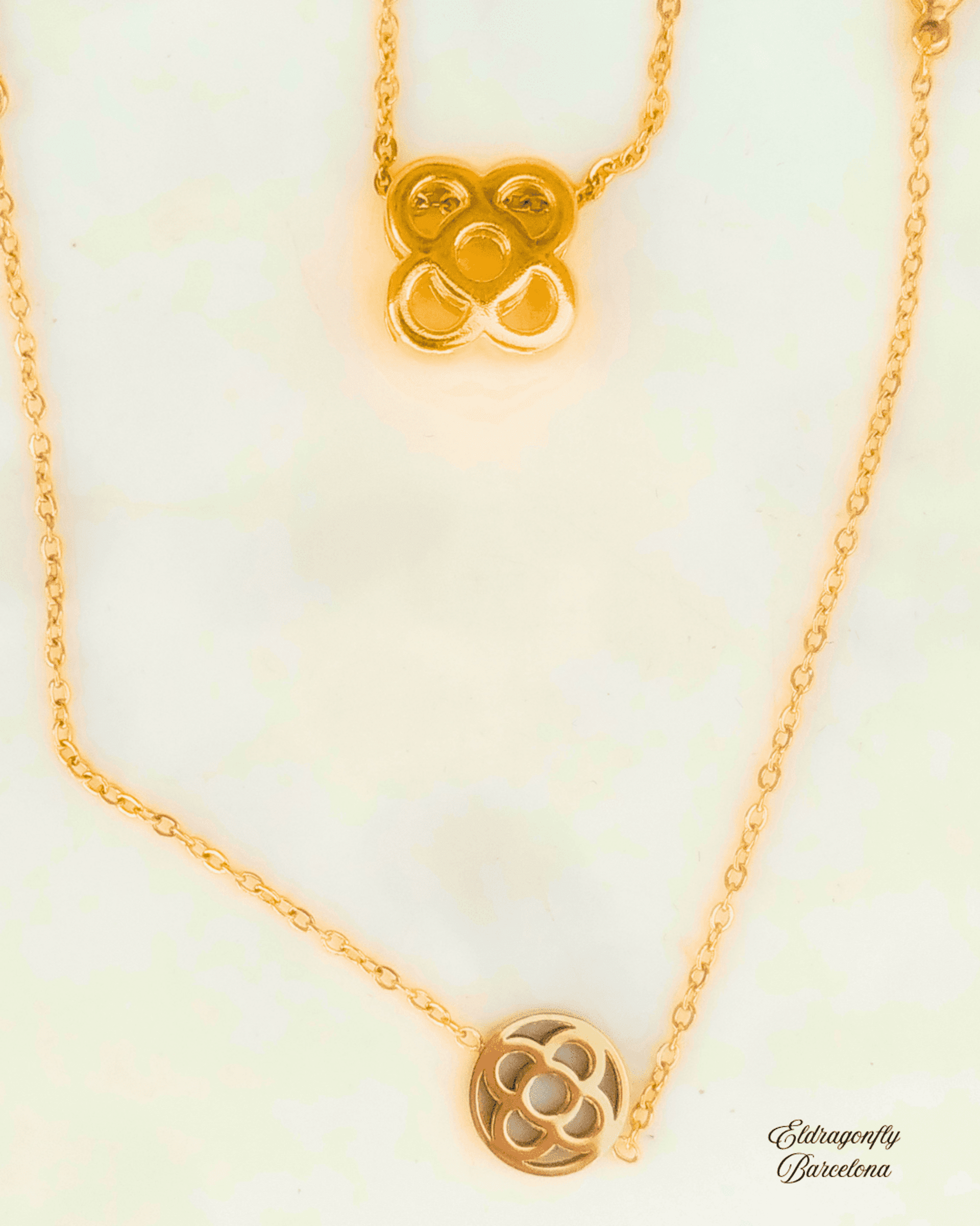 Conjunto Flor de Barcelona Dorado – Set de Pulsera y Collar - 2